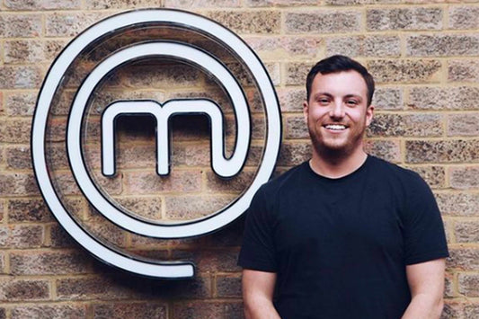 Finalistul MasterChef 2021, Mike Tomkins, descrie produsele lui Santokuknive drept „cele mai bune din joc”