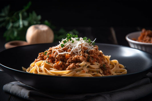 Turcia Bolognese cu sos de roșii bogate